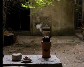 ͬ�Ǻ쳾���˿�,ĪЦ˭�ǿ����ˡ�